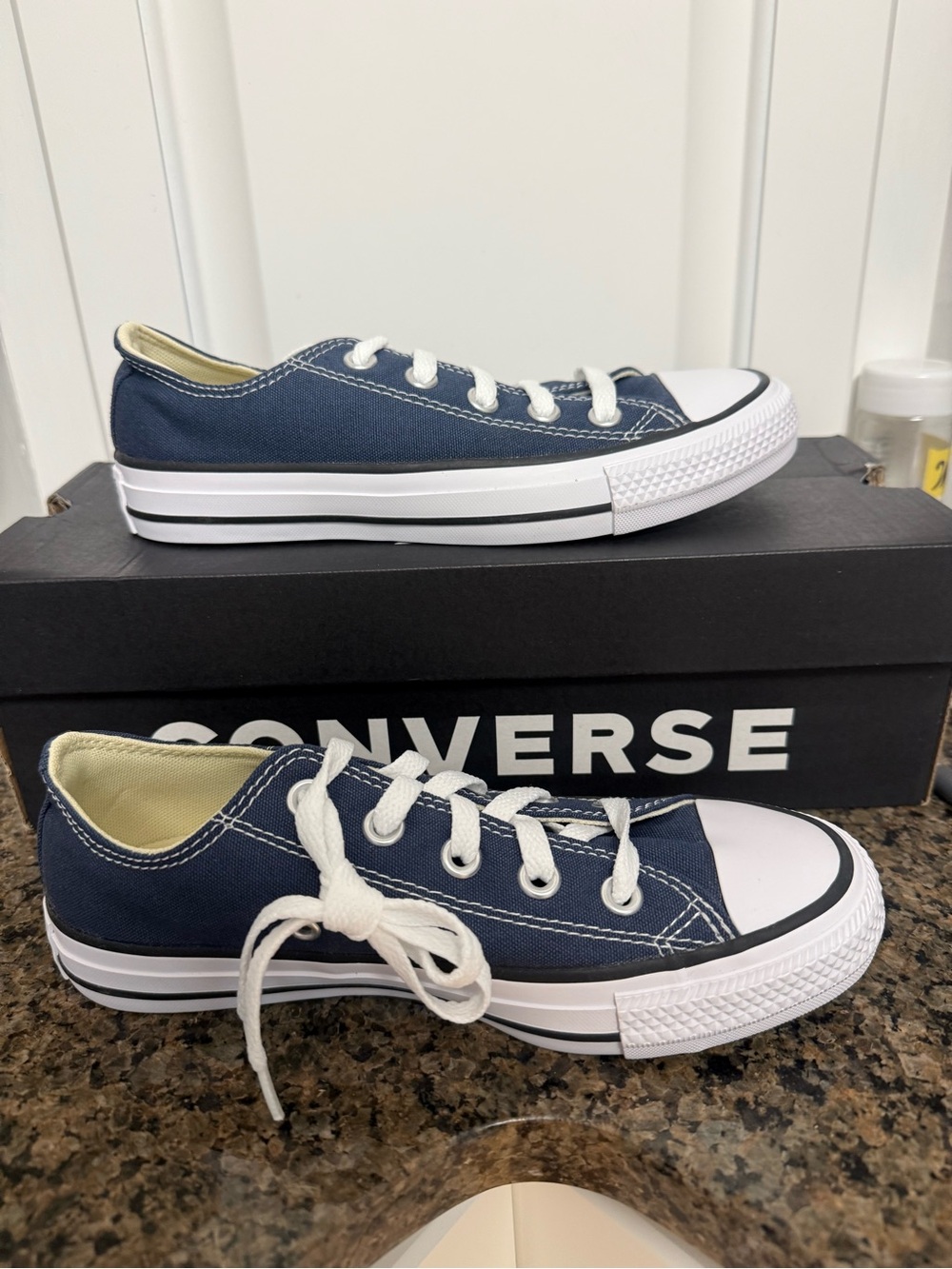 Converse New In Box Low Top Navy Womens 5.5 Men’s 3.5